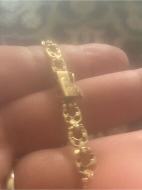 Delicate Gold Heart Link Bracelet for Women